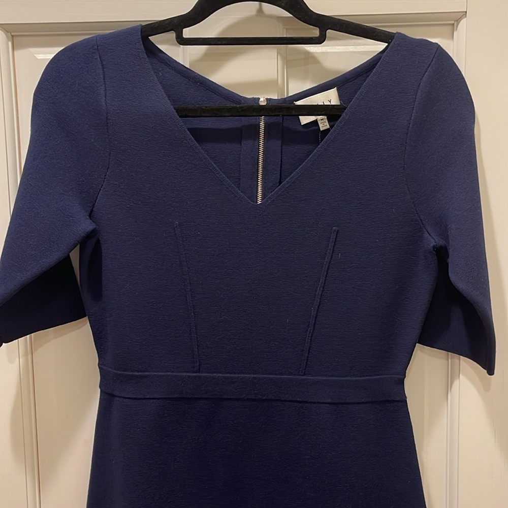 Milly rich navy blue knit dress. Size M. NWT.